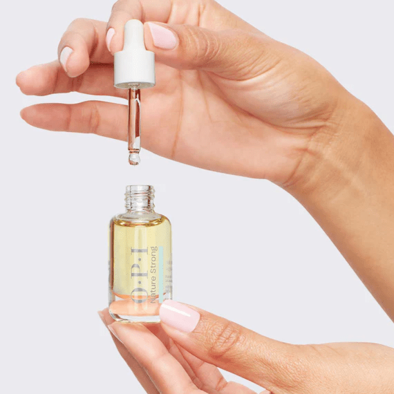 OPI Glow Up Nail & Cuticle Oil - EMOI SUPPLY