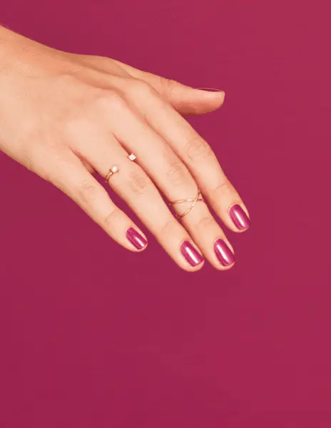 OPI Nail Lacquer – Merry in Cranberry (M07)