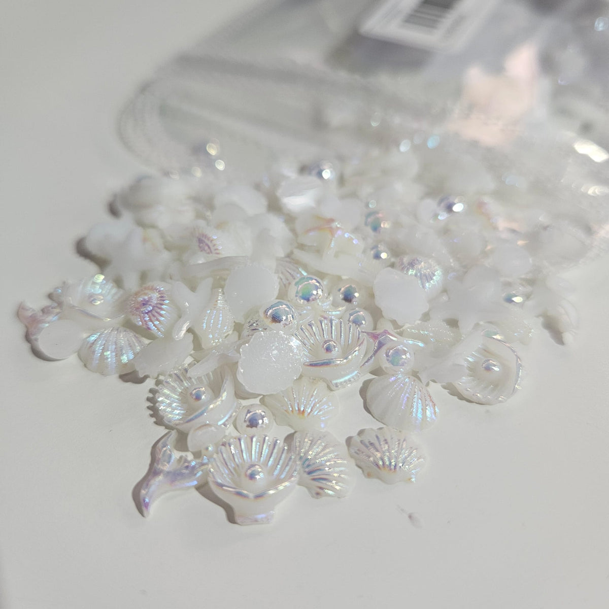 Manicrown Mini Resin Starfish &amp; Shell Nail Art Decorations — 200pcs - Emoi Supply