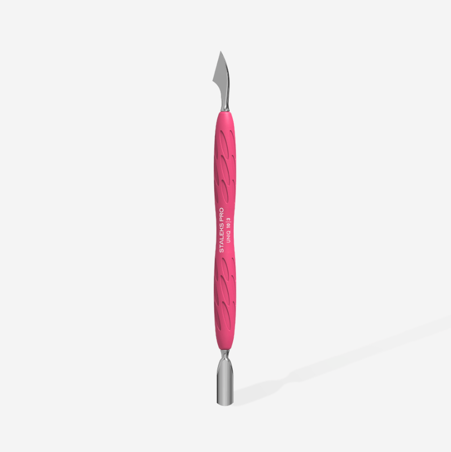 Manicure Pusher Gummy – UNIQ 10 TYPE 3 (Rounded Narrow Pusher + Cleaner / Hatchet) by Staleks - EMOI SUPPLY