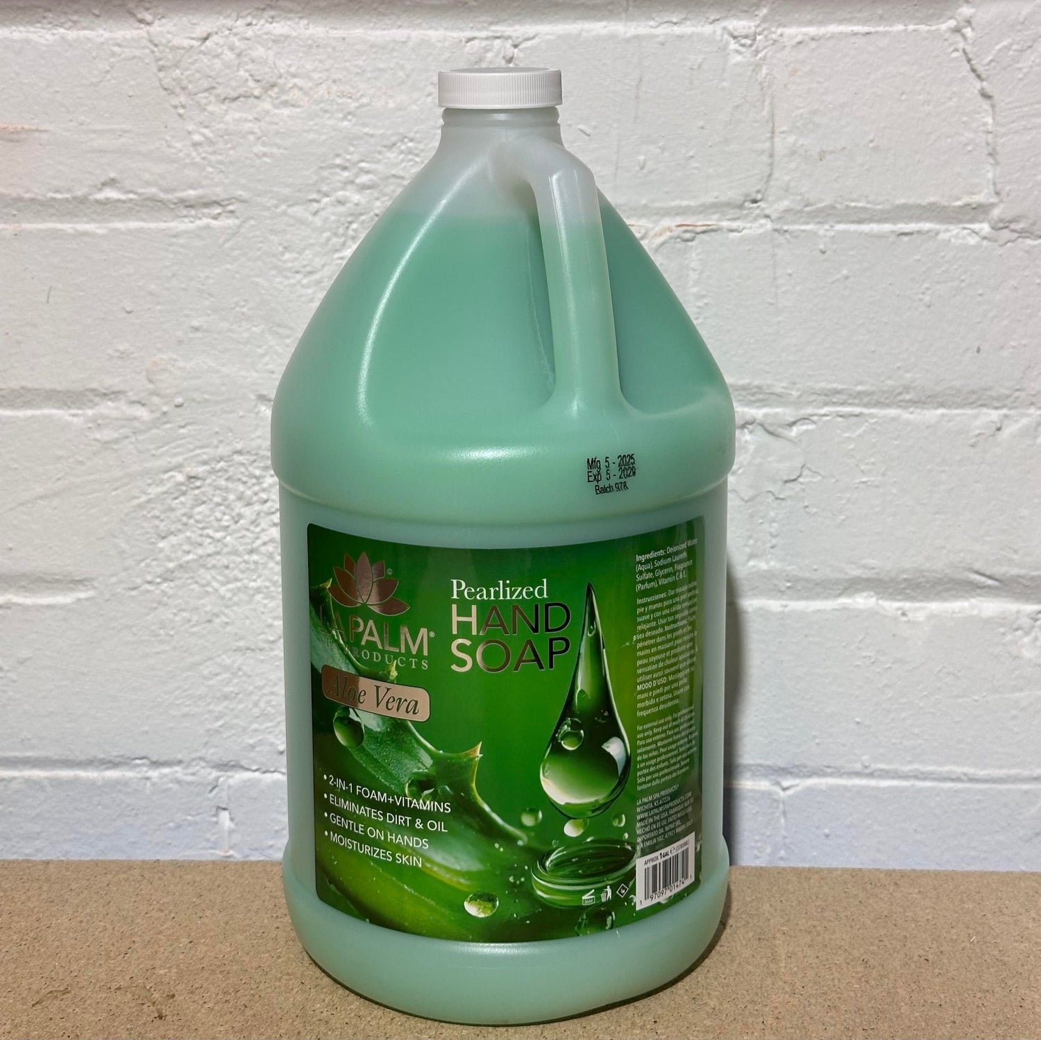 Vitamin Shampoo and Hand Soap by La Palm - EMOI SUPPLY